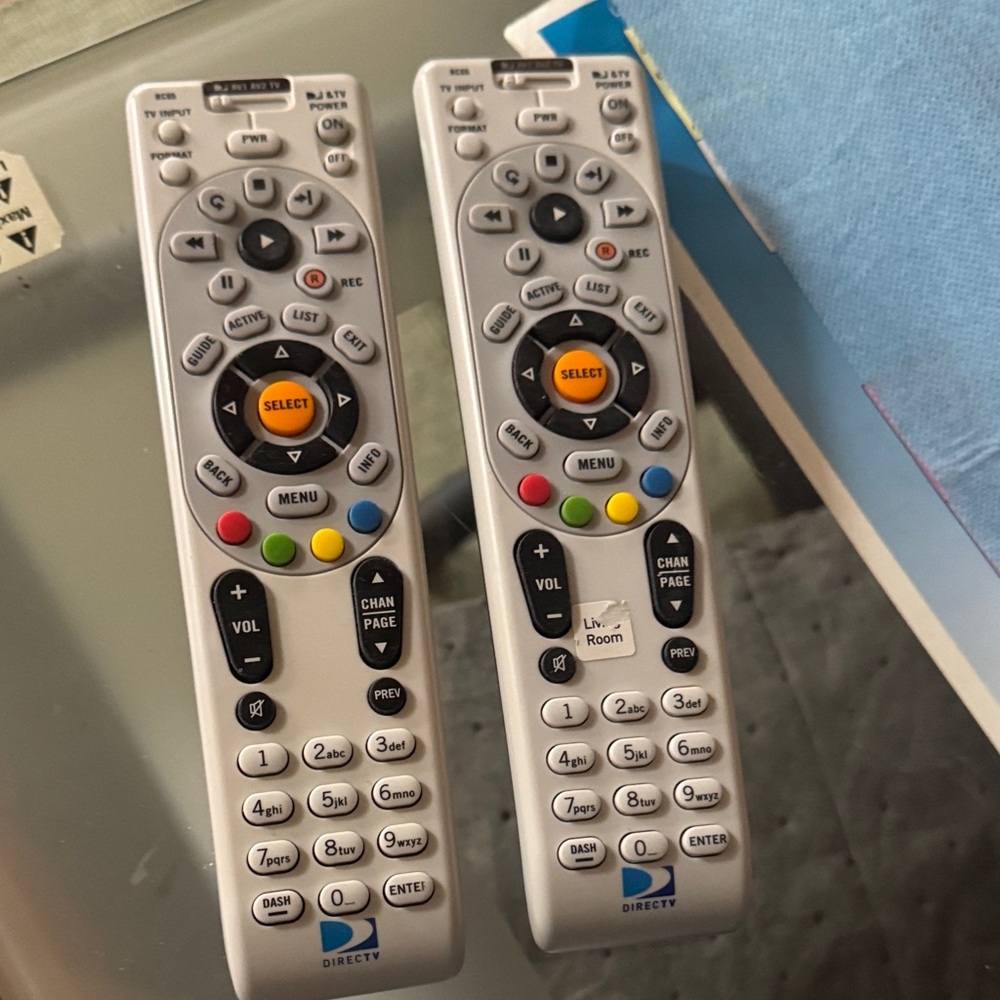 Universal Remote Control - Gray - Picture 6 of 6